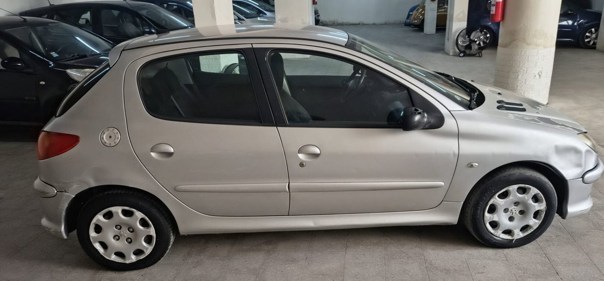 Peugeot 206 HDi 5p. Sweet Years (4)