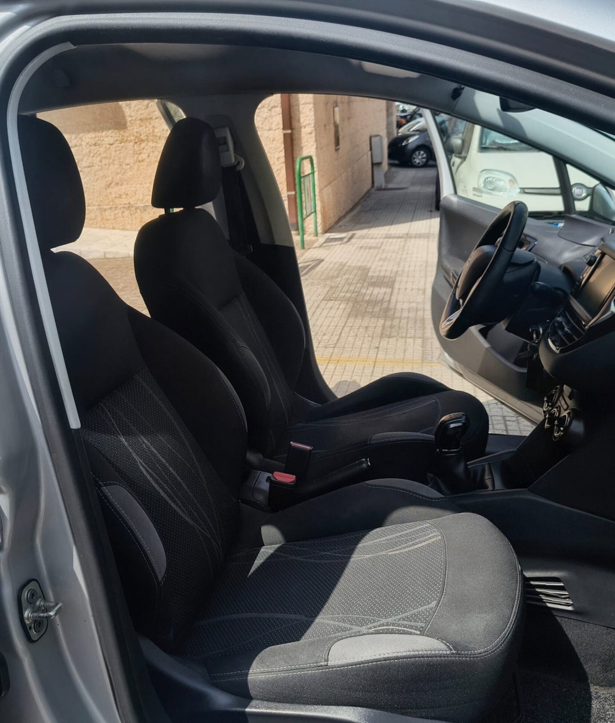 Peugeot 208 VTi 95 CV 5p. GPL Access (12)