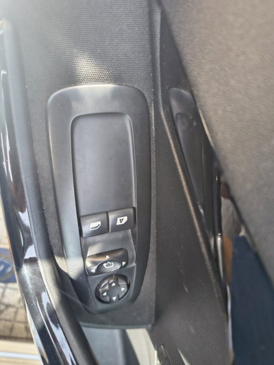 Peugeot 208 VTi 95 CV 5p. GPL Access (14)