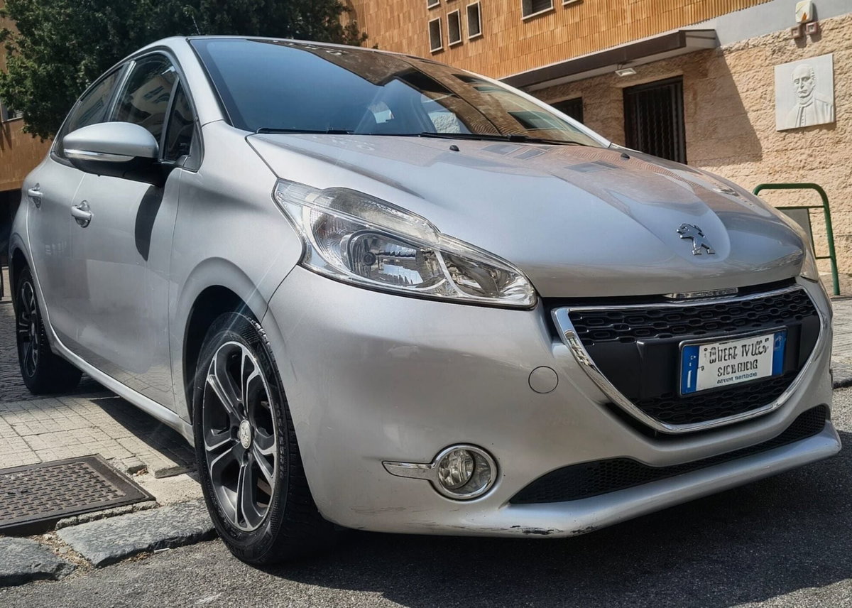 Peugeot 208 VTi 95 CV 5p. GPL Access (2)