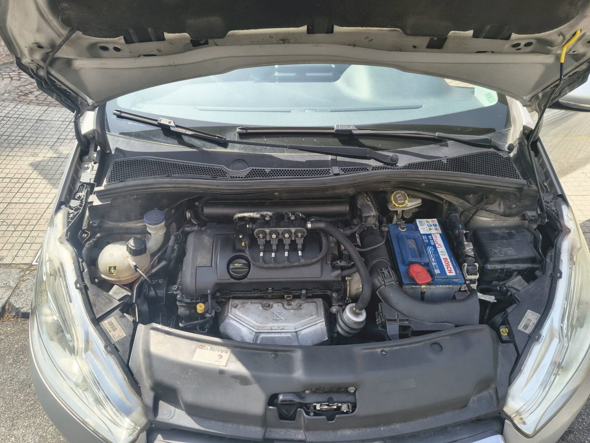Peugeot 208 VTi 95 CV 5p. GPL Access (7)