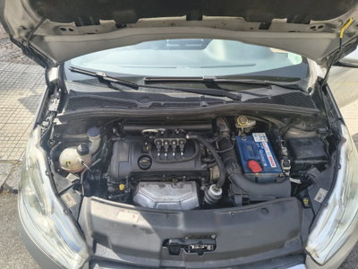Peugeot 208 VTi 95 CV 5p. GPL Access (7)