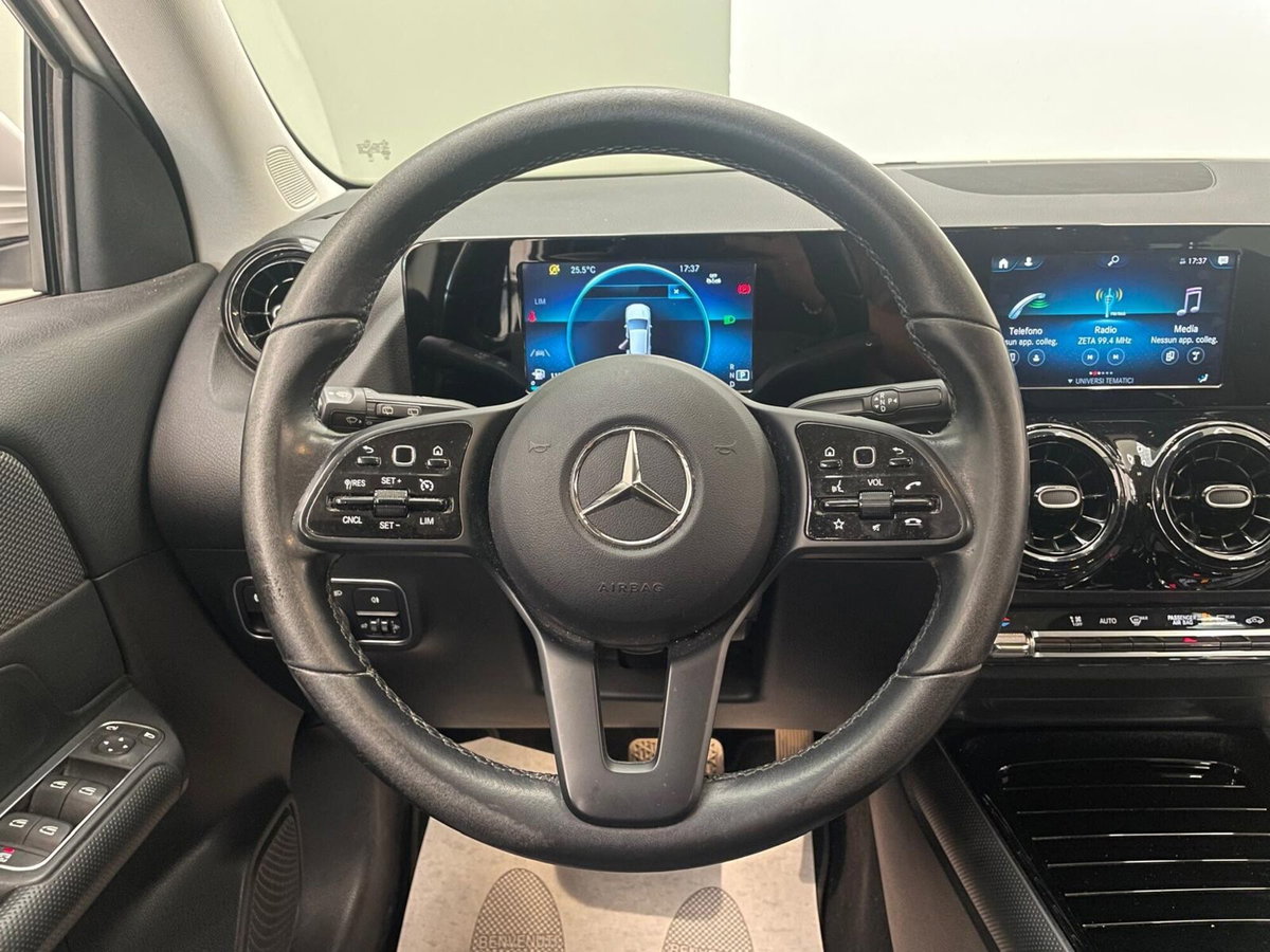 Mercedes-Benz GLA SUV 180 d Automatic Sport Plus (12)
