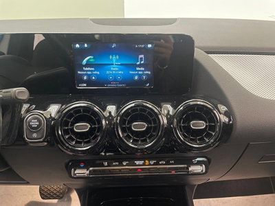 Mercedes-Benz GLA SUV 180 d Automatic Sport Plus (14)