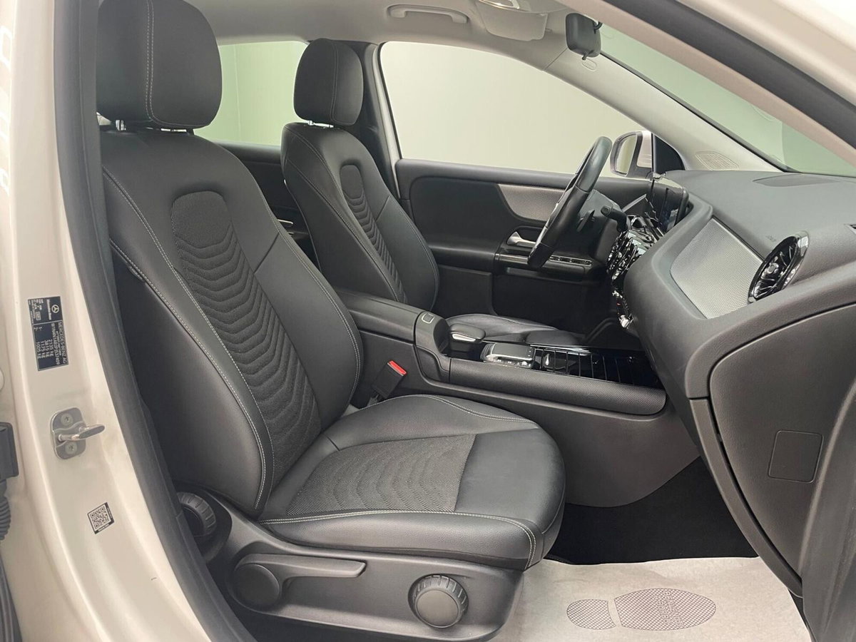 Mercedes-Benz GLA SUV 180 d Automatic Sport Plus (17)