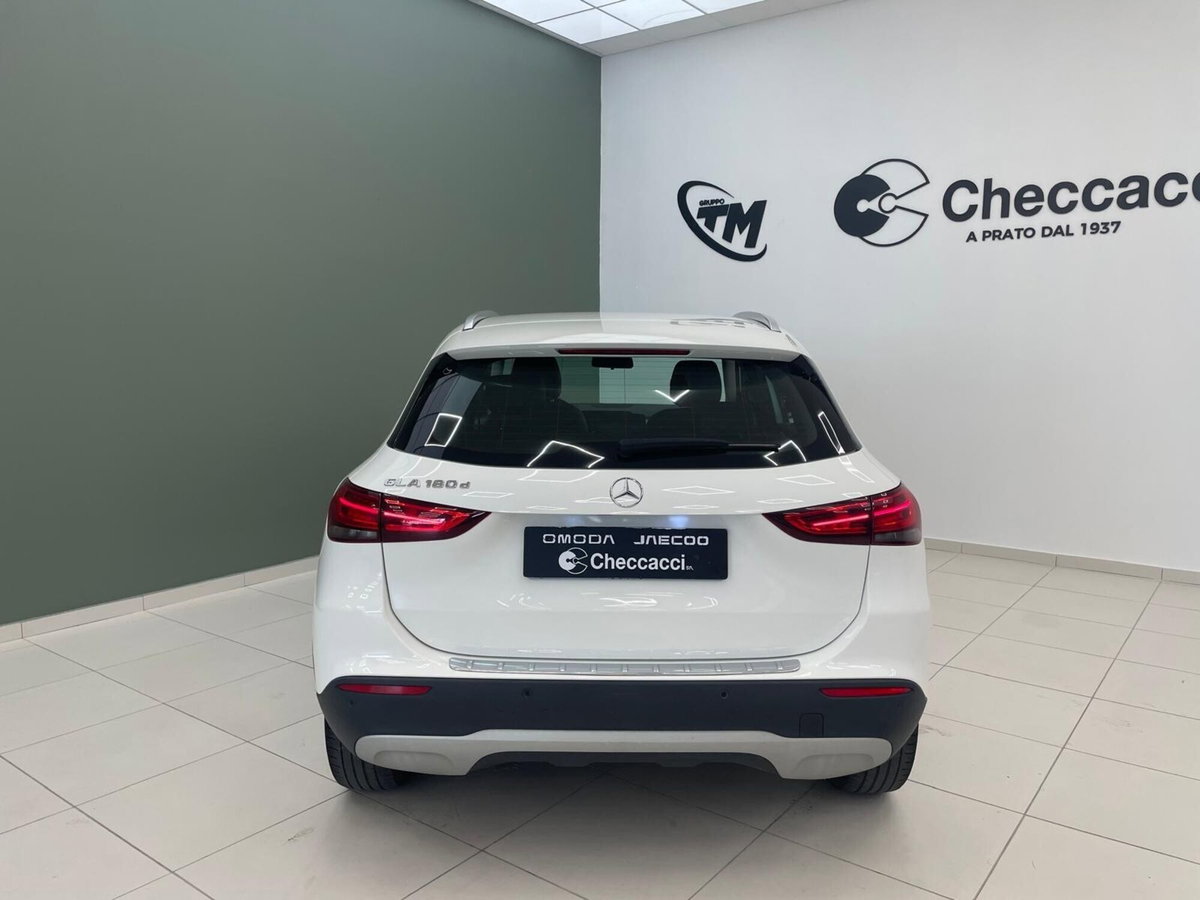 Mercedes-Benz GLA SUV 180 d Automatic Sport Plus (5)