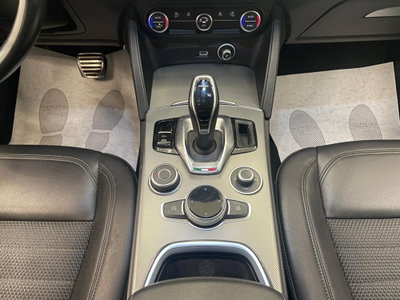 Alfa Romeo Stelvio Stelvio 2.2 Turbodiesel 190 CV AT8 RWD Executive (16)
