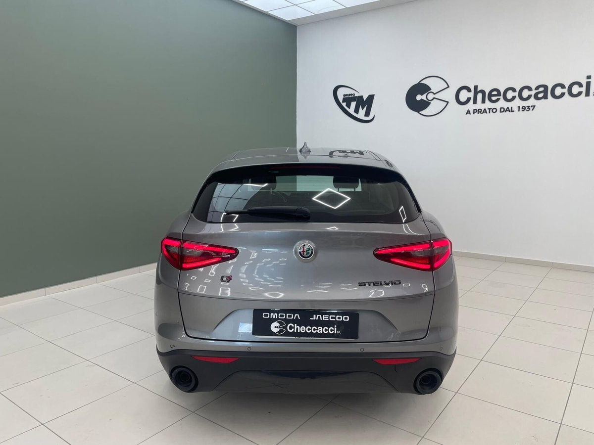 Alfa Romeo Stelvio Stelvio 2.2 Turbodiesel 190 CV AT8 RWD Executive (5)