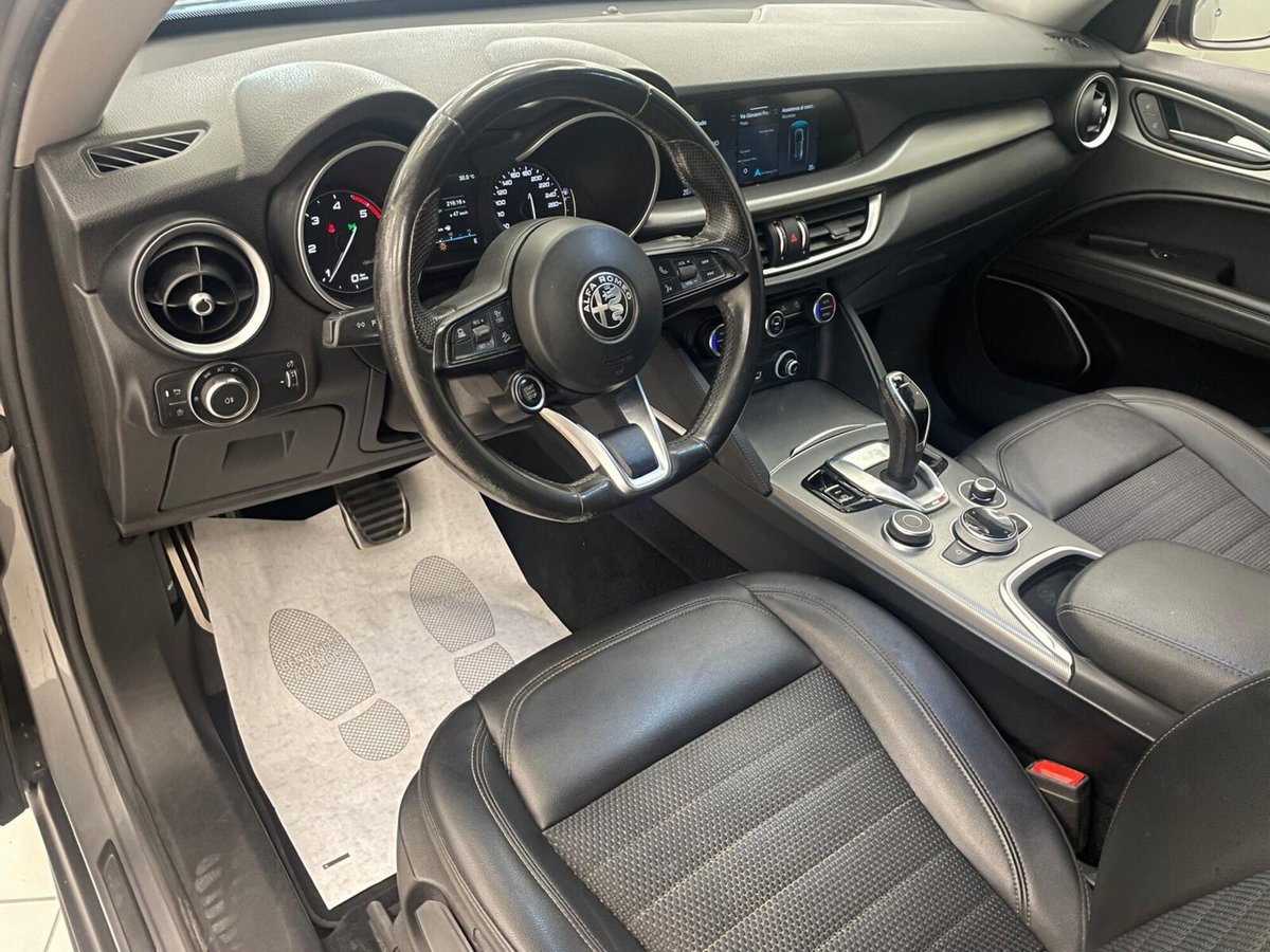 Alfa Romeo Stelvio Stelvio 2.2 Turbodiesel 190 CV AT8 RWD Executive (9)