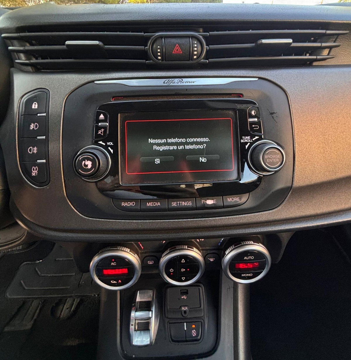 Alfa Romeo Giulietta 1.6 JTDm-2 Exclusive (18)