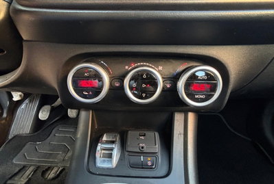 Alfa Romeo Giulietta 1.6 JTDm-2 Exclusive (19)