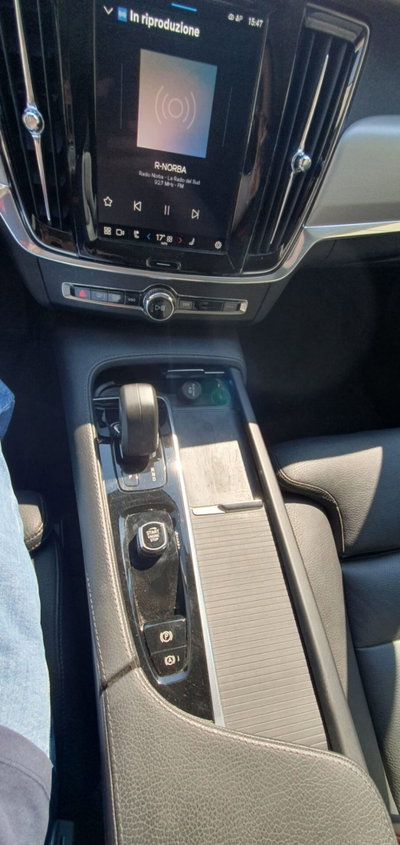 Volvo V90 B4 (d) AWD Geartronic Momentum Business Pro (17)