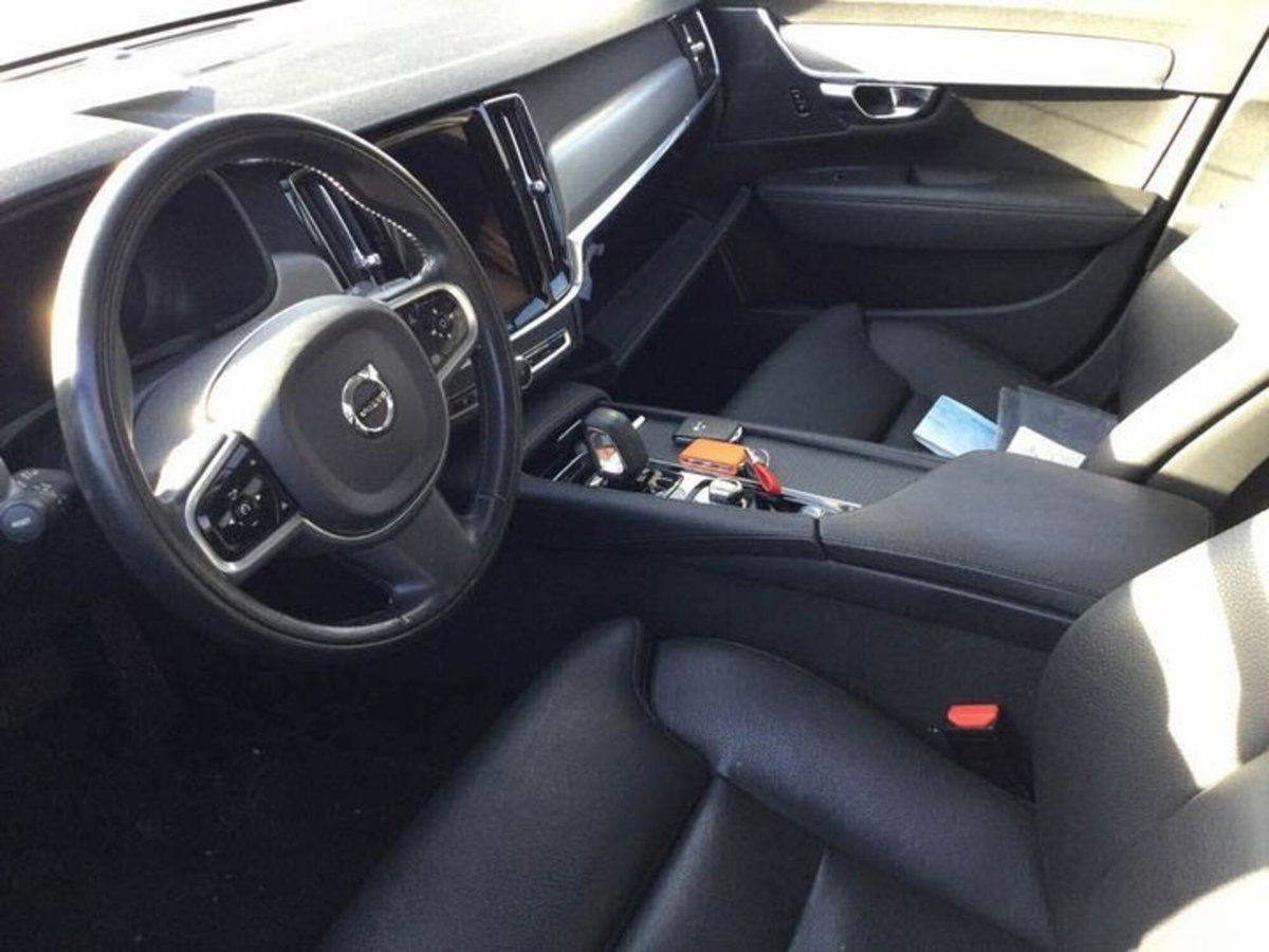 Volvo V90 B4 (d) AWD Geartronic Momentum Business Pro (5)