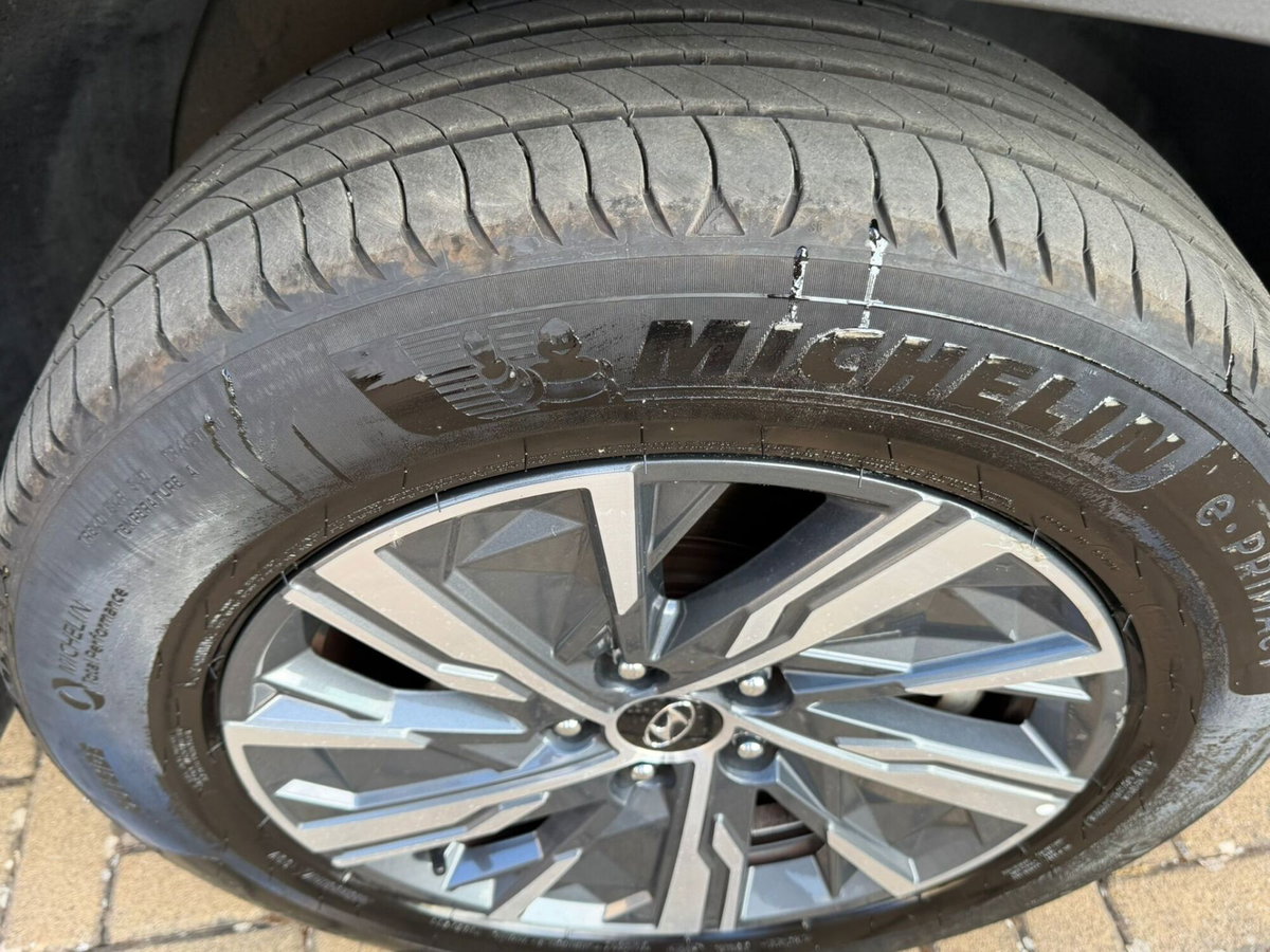 Hyundai Tucson 1.6 hev Xline 4wd auto (12)