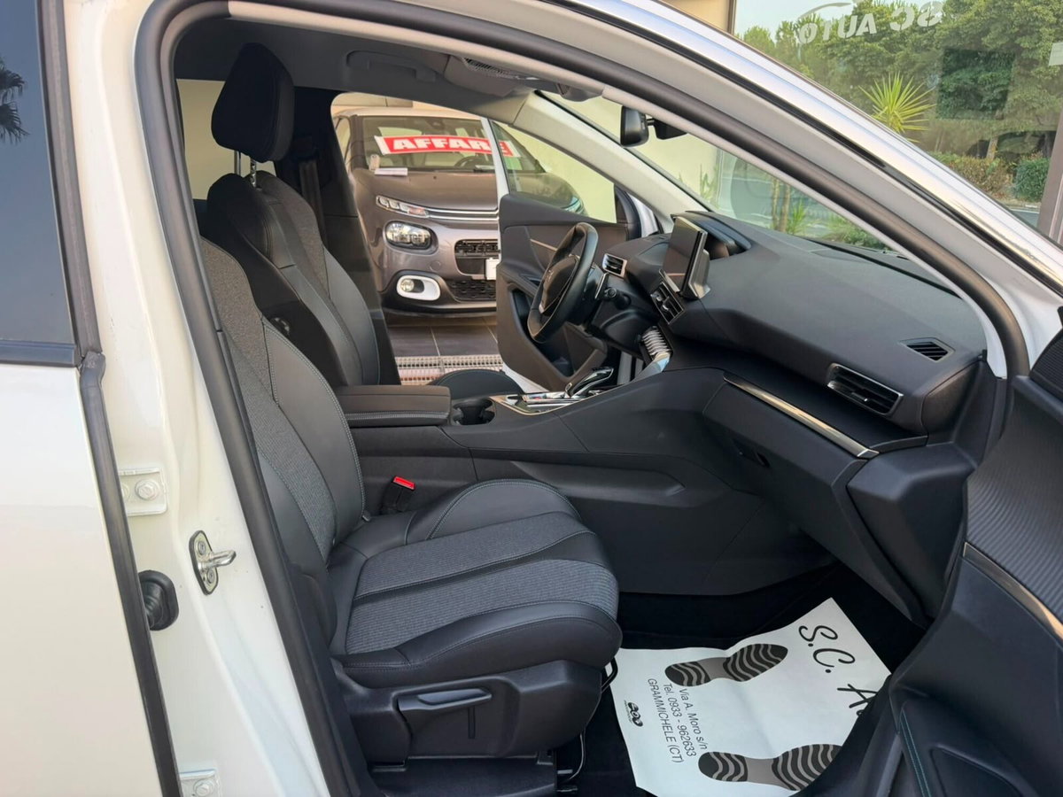 Peugeot 3008 BlueHDi 130 S&S EAT8 Allure Pack (11)