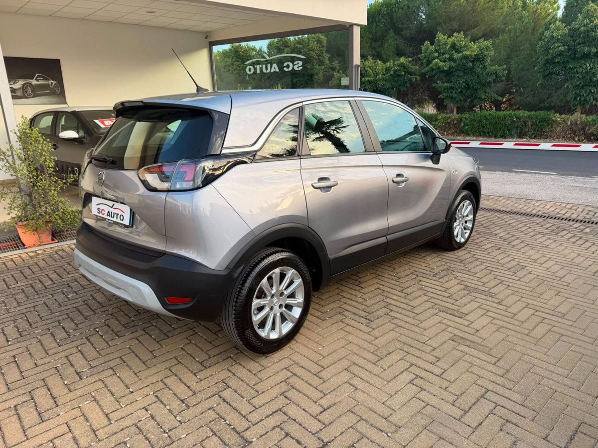 Opel Crossland 1.5 ECOTEC D 110 CV Start&Stop Elegance (4)