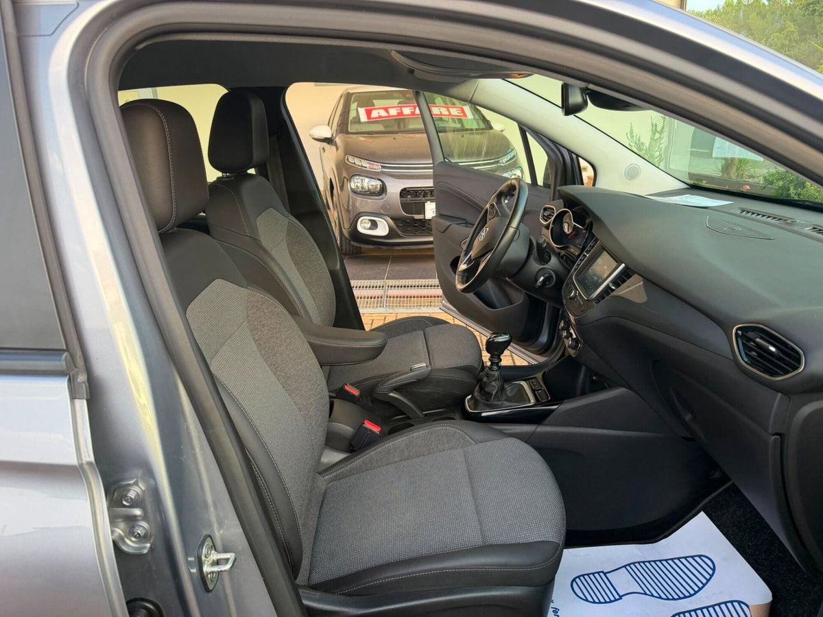 Opel Crossland 1.5 ECOTEC D 110 CV Start&Stop Elegance (7)