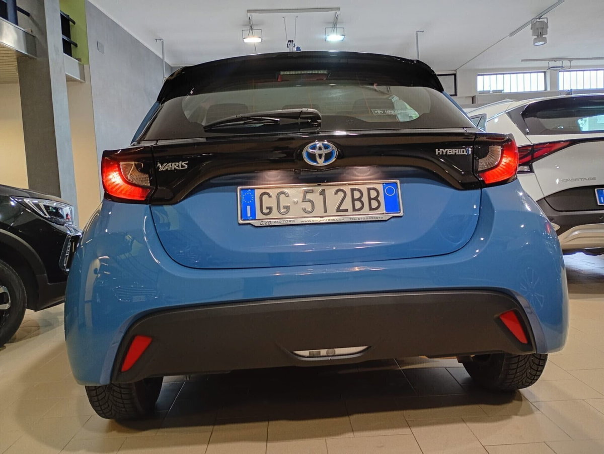 Toyota Yaris 1.5 Hybrid 5 porte Energy (4)