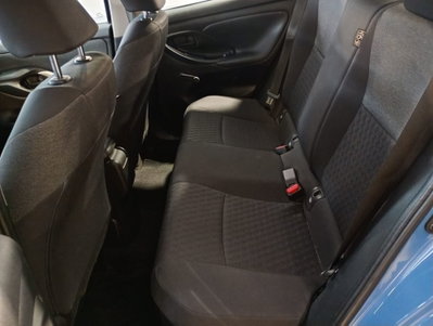 Toyota Yaris 1.5 Hybrid 5 porte Energy (9)