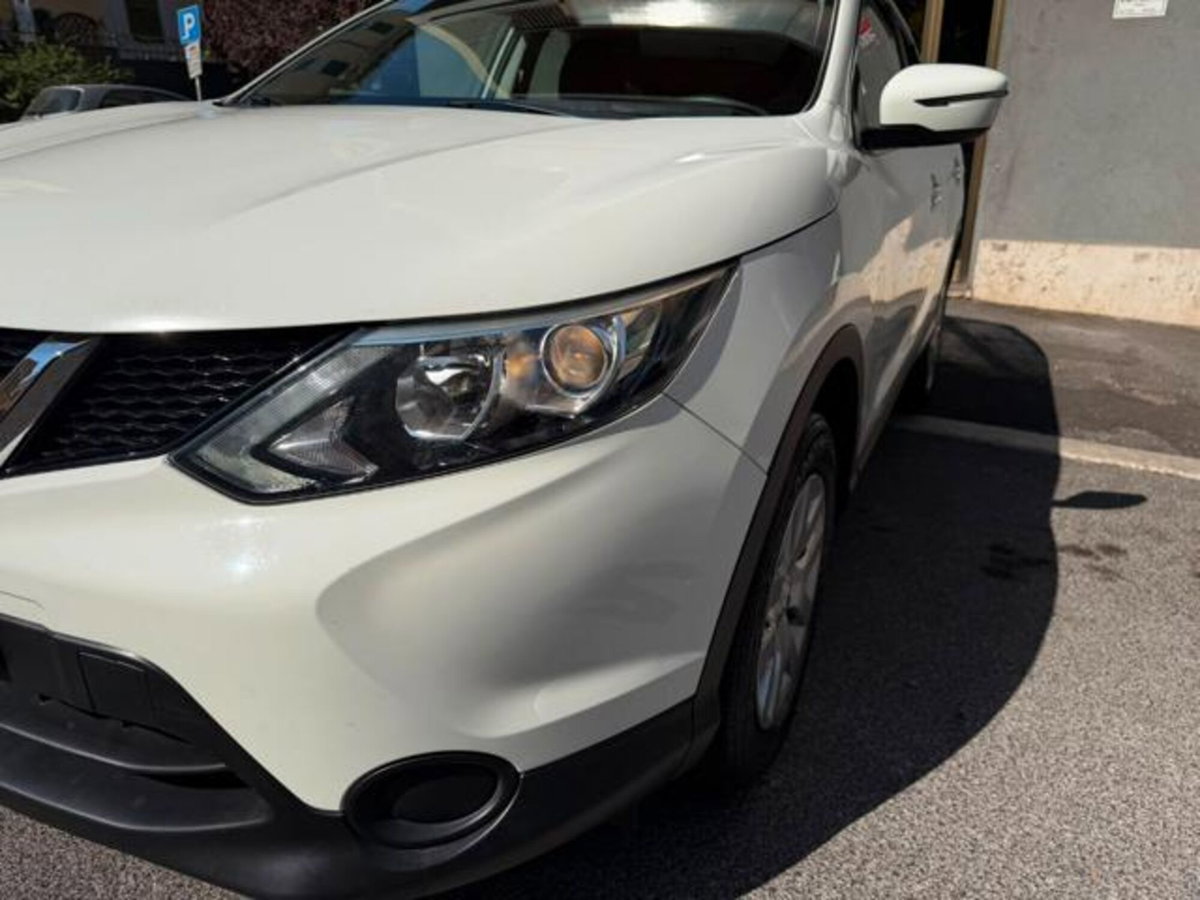 Nissan Qashqai 1.5 dCi Visia (15)