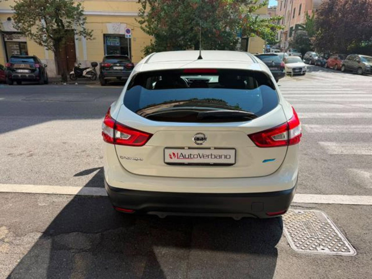 Nissan Qashqai 1.5 dCi Visia (5)