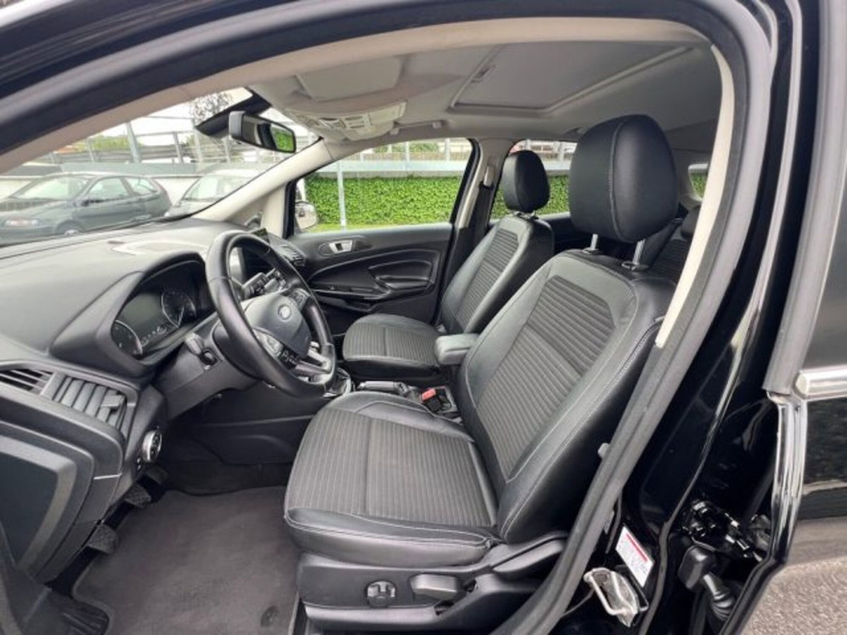 Ford EcoSport 1.5 TDCi 100 CV Start&Stop Titanium (12)