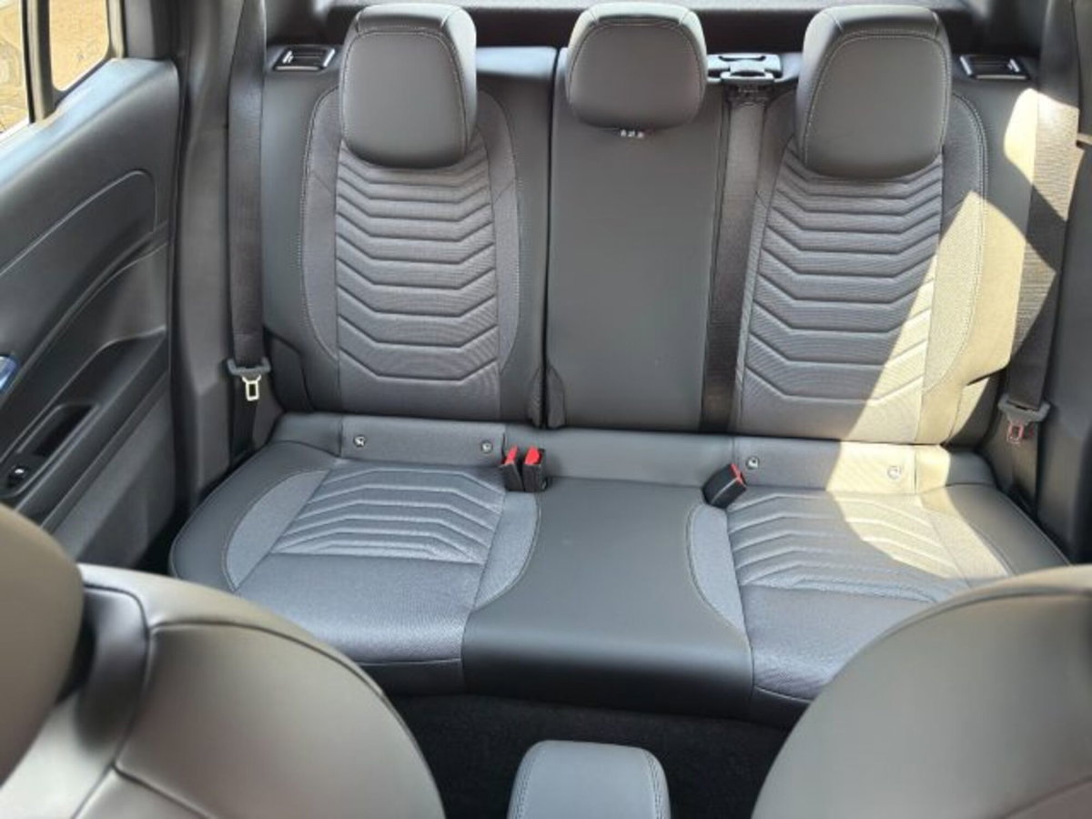 Jeep Avenger 1.2 turbo e-hybrid mhev Summit fwd 110cv edct6 (19)