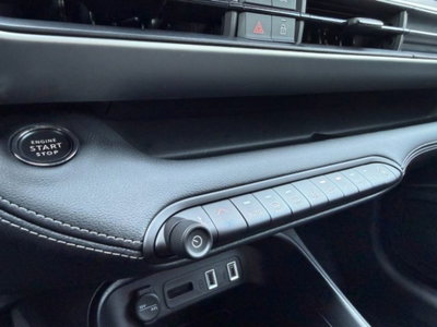 Jeep Avenger 1.2 turbo Summit fwd 100cv (16)
