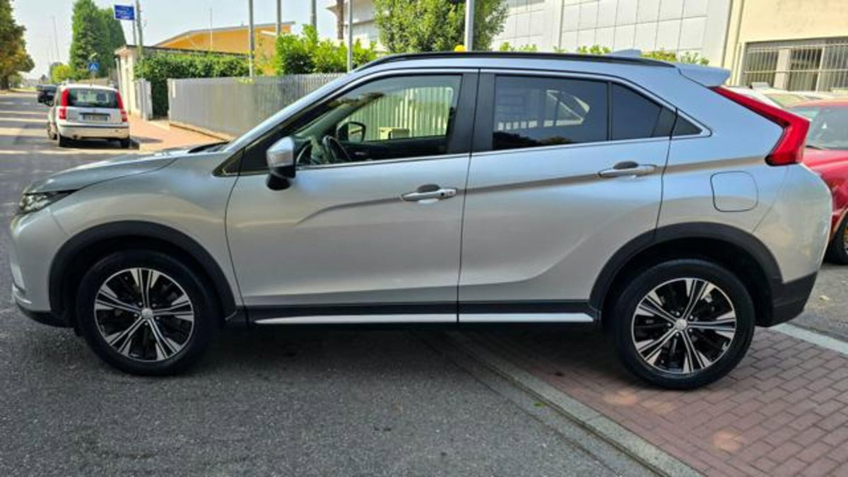 Mitsubishi Eclipse Cross 1.5 turbo 4WD aut. Diamond (3)