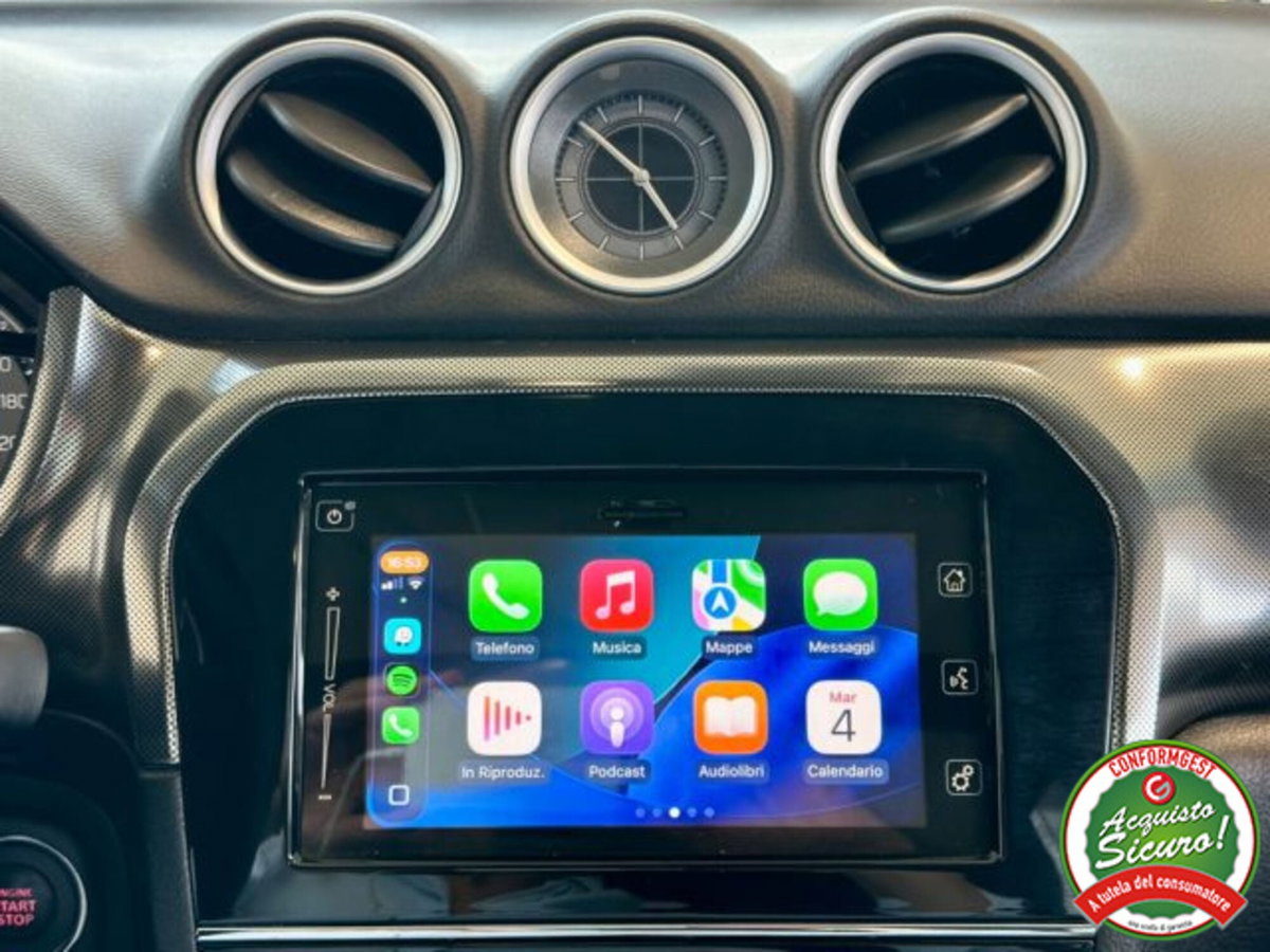 Suzuki Vitara 1.4 Hybrid Starview (18)
