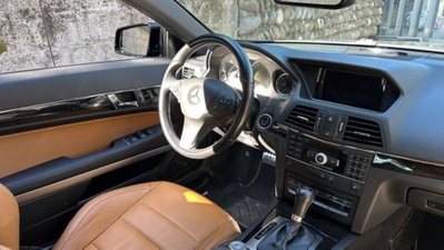 Mercedes-Benz Classe E Cabrio 350 CDI Cabrio BlueEFFICIENCY Avantgarde (18)
