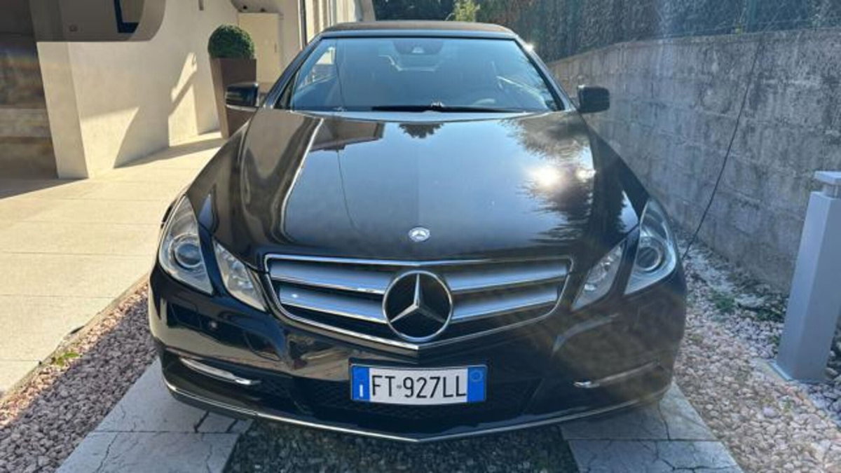 Mercedes-Benz Classe E Cabrio 350 CDI Cabrio BlueEFFICIENCY Avantgarde (2)