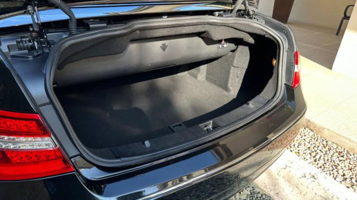 Mercedes-Benz Classe E Cabrio 350 CDI Cabrio BlueEFFICIENCY Avantgarde (8)