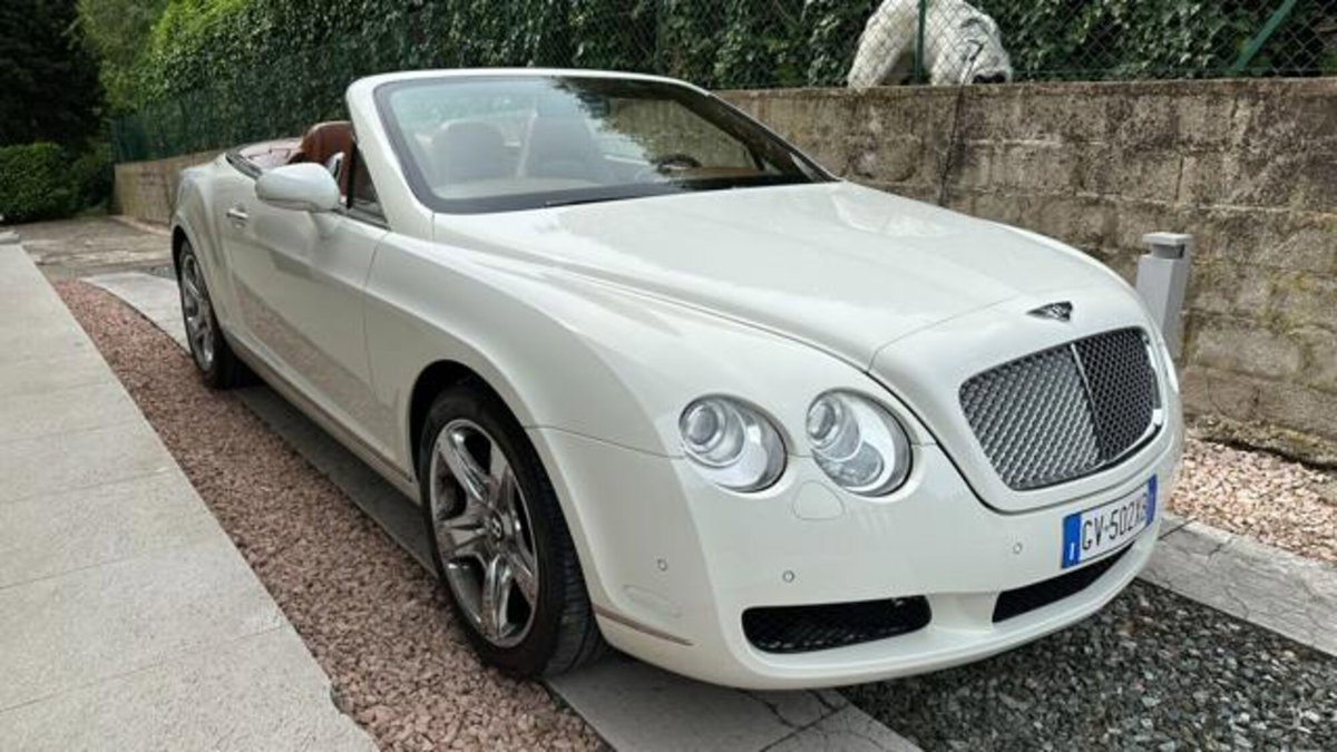 Bentley Continental GTC Continental GTC (5)