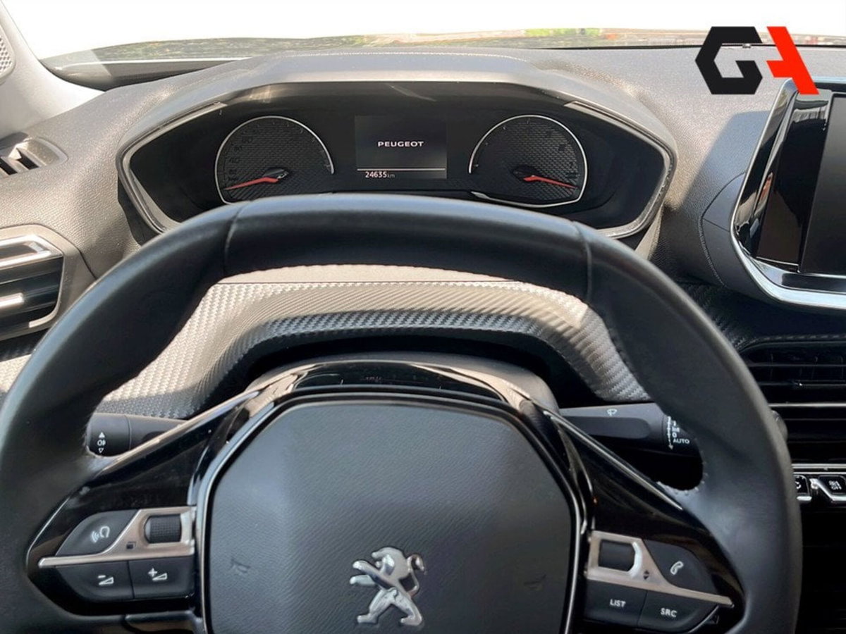 Peugeot 2008 1.2 turbo Allure 100cv (10)