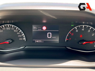 Peugeot 2008 1.2 turbo Allure 100cv (11)
