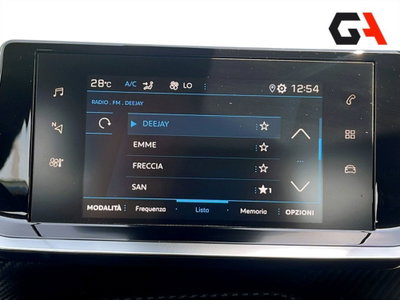 Peugeot 2008 1.2 turbo Allure 100cv (13)