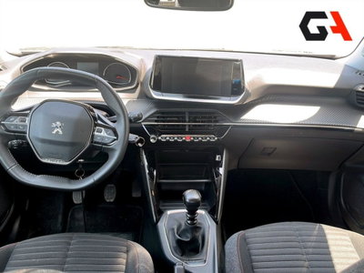 Peugeot 2008 1.2 turbo Allure 100cv (14)