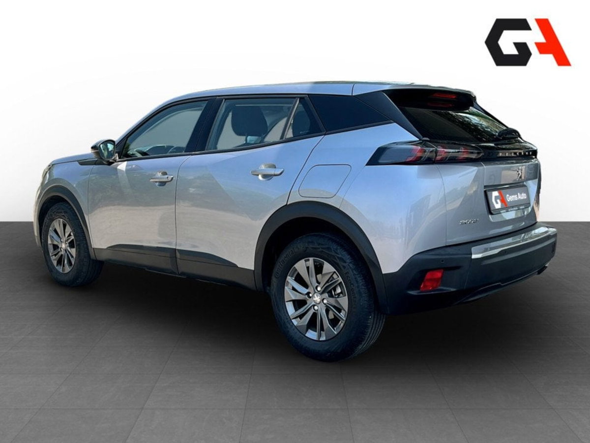 Peugeot 2008 1.2 turbo Allure 100cv (5)