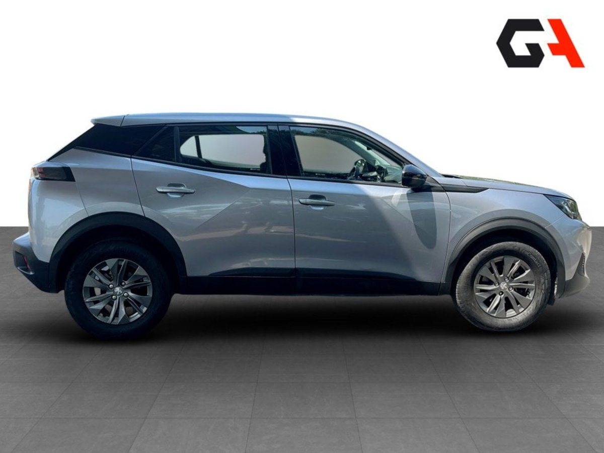 Peugeot 2008 1.2 turbo Allure 100cv (8)
