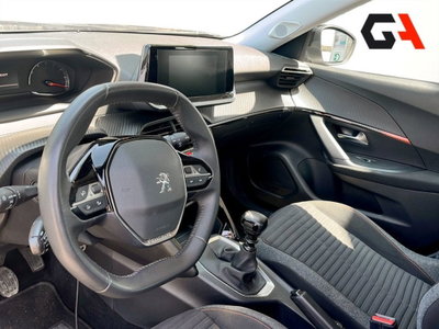 Peugeot 2008 1.2 turbo Allure 100cv (9)
