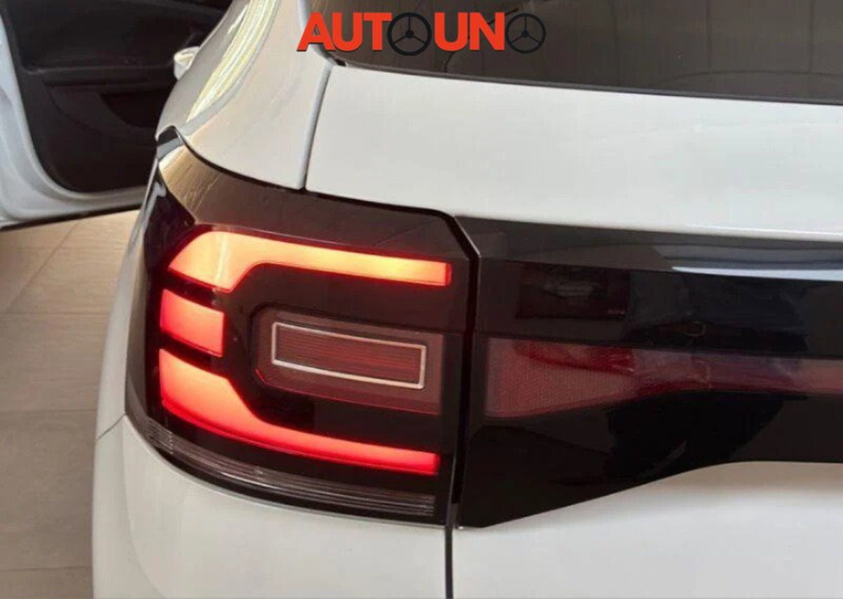 Volkswagen T-Cross 1.0 TSI Sport (9)