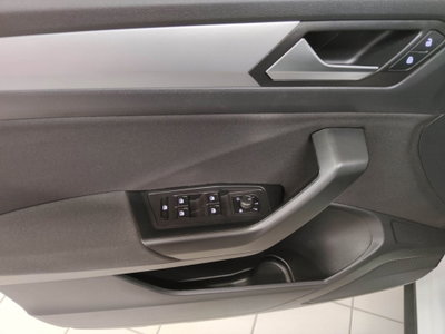 Volkswagen T-Roc 1.0 TSI Life (19)