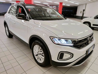 Volkswagen T-Roc 1.0 TSI Life (3)