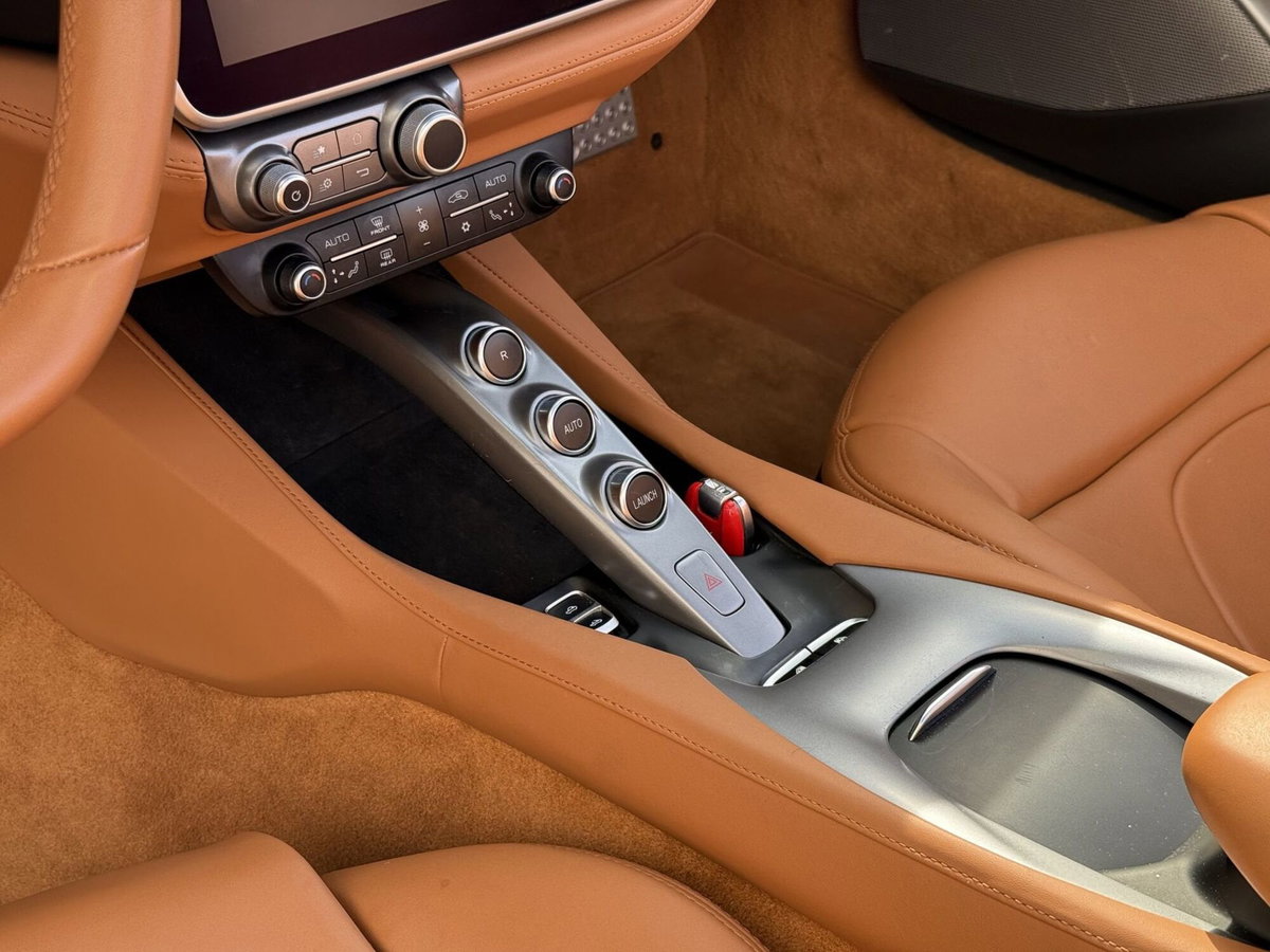 Ferrari Portofino Spider Portofino (12)