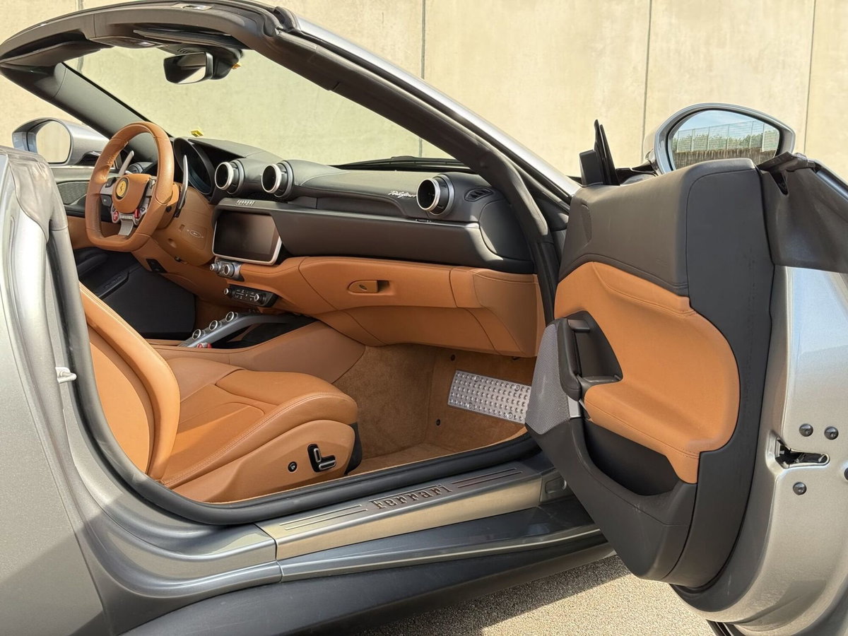 Ferrari Portofino Spider Portofino (7)