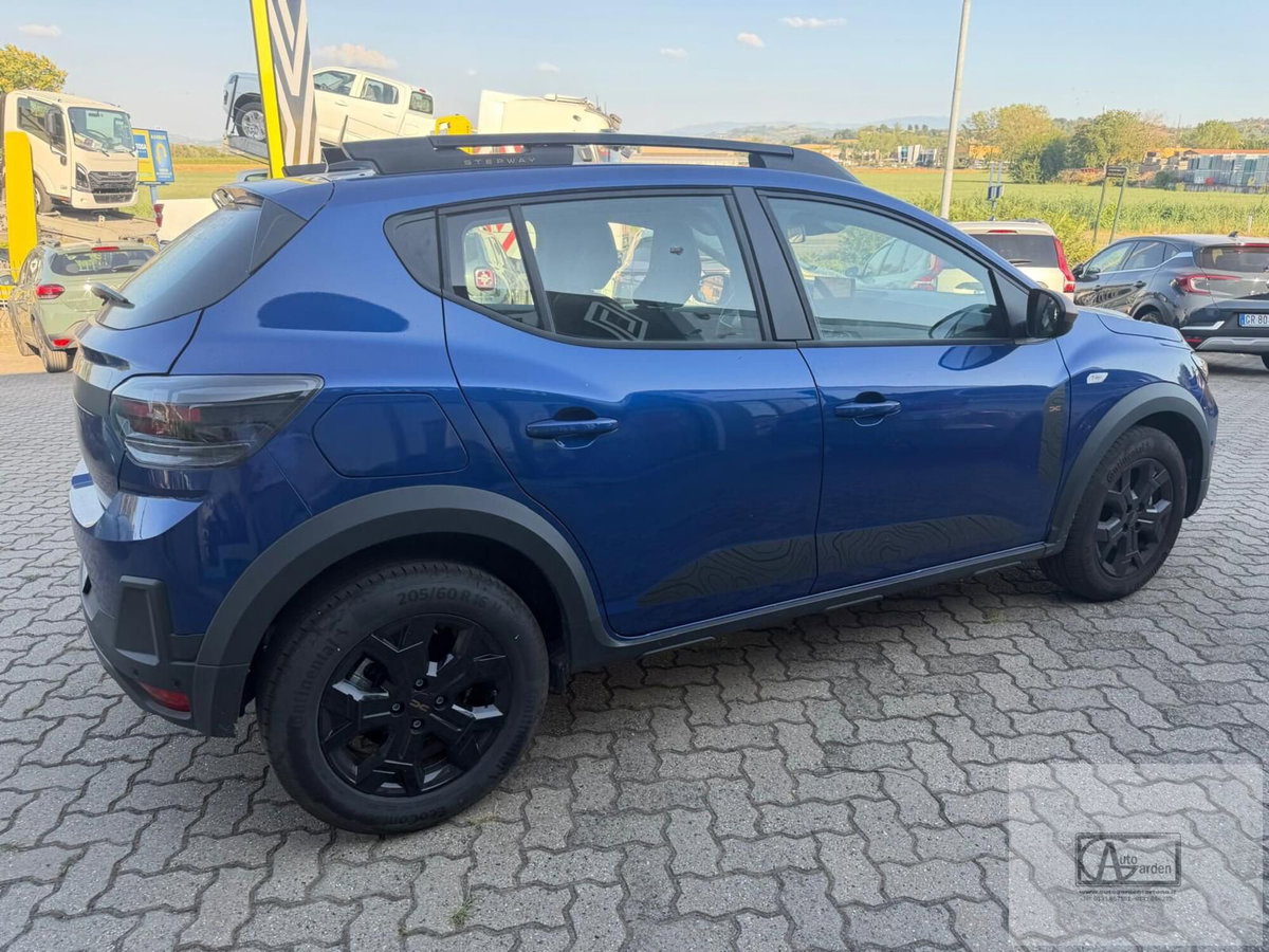 Dacia Sandero Stepway 1.2 Eco-G Extreme 120cv auto (2)