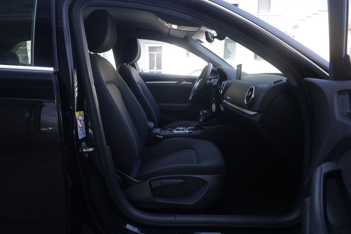 Audi A3 Sportback 30 TDI S tronic Admired (11)