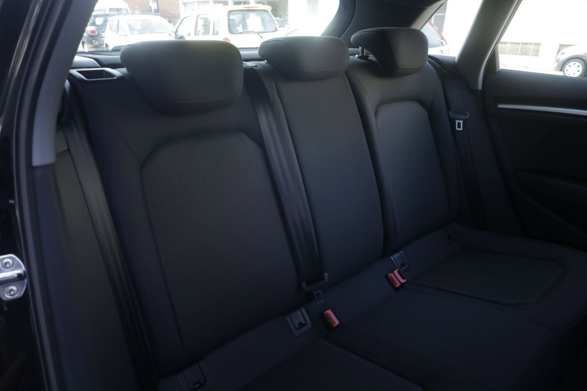 Audi A3 Sportback 30 TDI S tronic Admired (13)