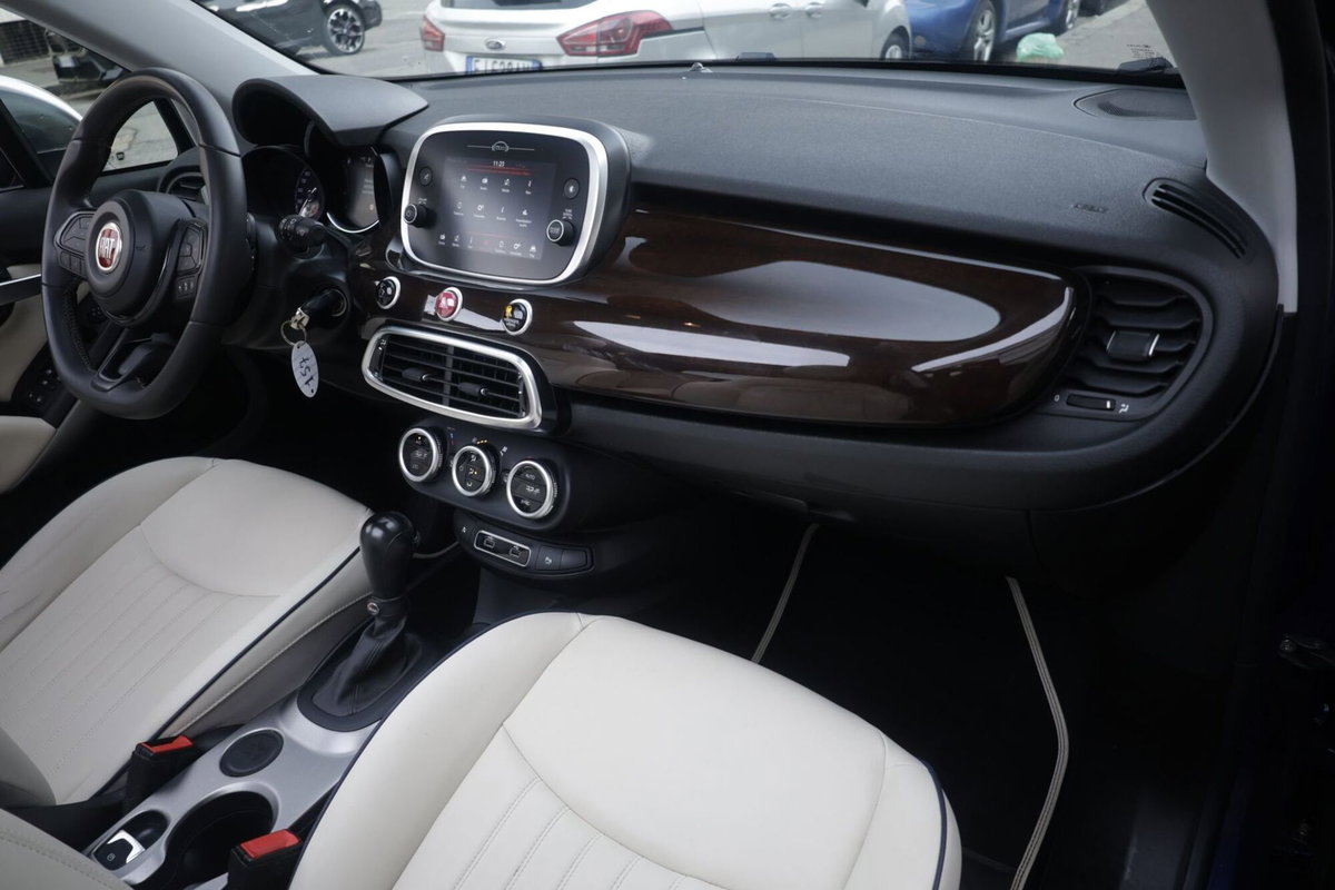 Fiat 500X 1.3 T4 150 CV DCT Yacht Club Capri (11)